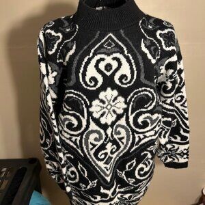 vintage size small womens black white  sweater thick knit shirt top soft